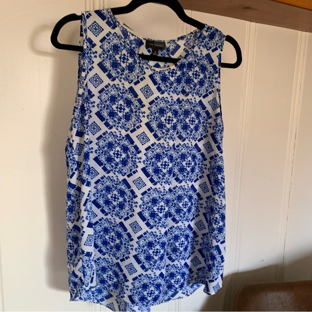 EUC The Limited Sleeveless Flowy Top Sz M